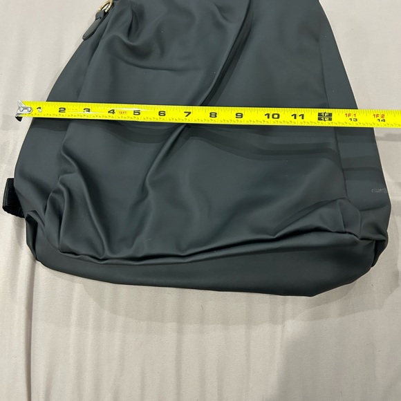 💥PRICE⬇️ Black Vinyl Backpack • Medium • - Picture 10 of 10